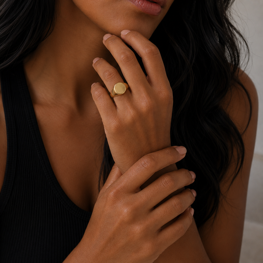 Luna Signet Ring