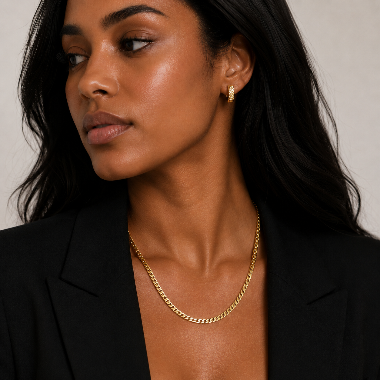 Amora Necklace