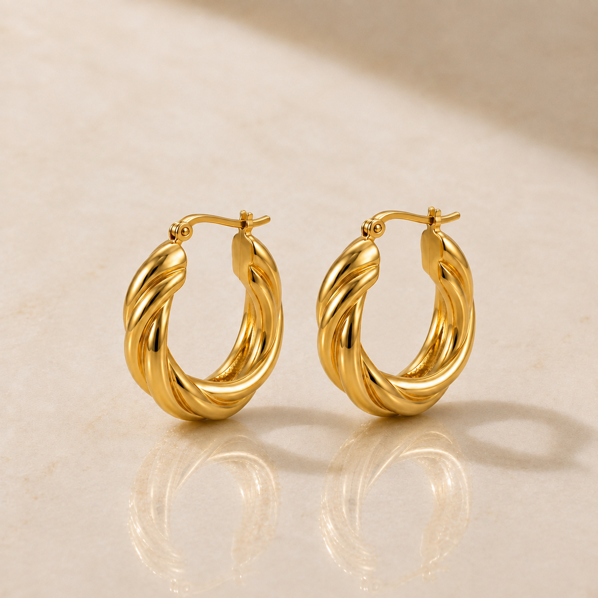 Solea Twisted Hoops