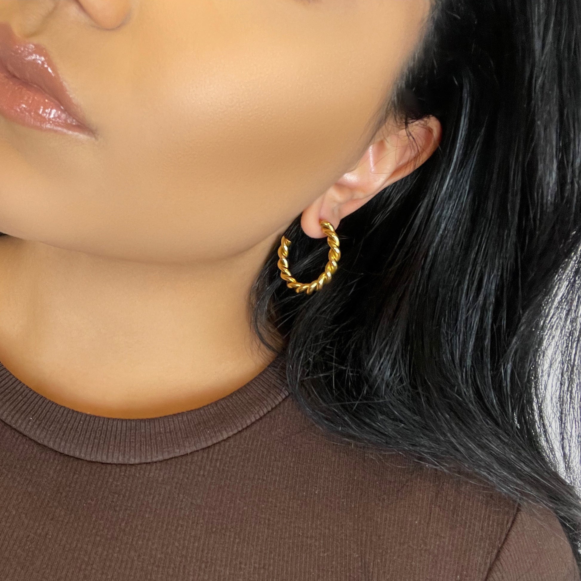 Twist Hoop Earrings - Dos Nueve Studio
