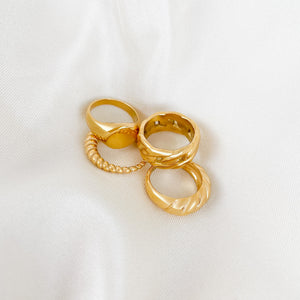 Modern Gold plated Chain Link ring, 18k PVD Gold Plated,  Stainless Steel Base,  Chunky Gold Ring, Thick Chunky Statement Ring